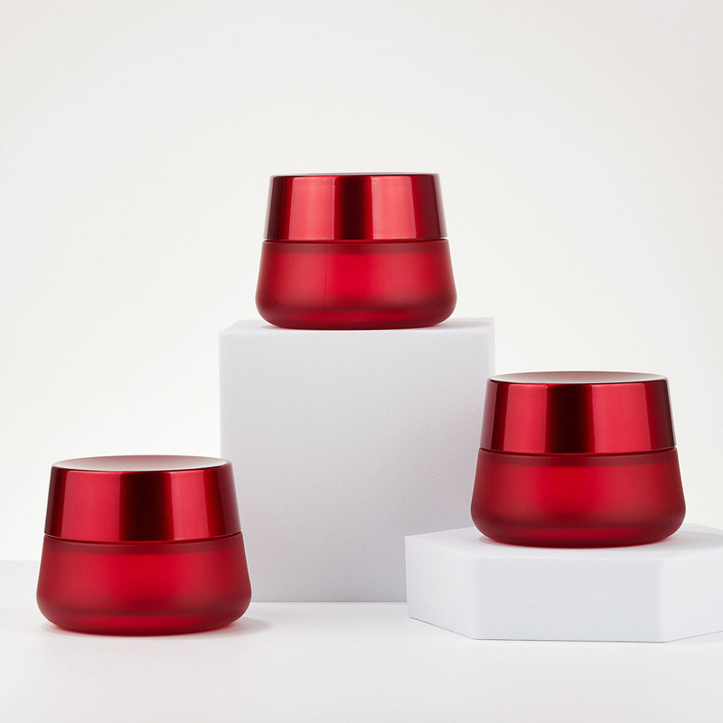 গোলাকার কসমেটিক রেড ক্রিম জার খালি গ্লাস ক্রিম জার