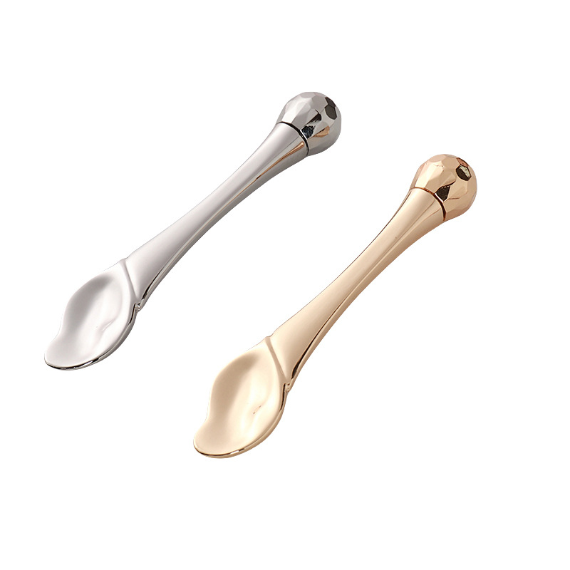 আই রোলার ম্যাসেজ স্টিক আই ক্রিম প্রয়োগকারী কসমেটিক স্প্যাটুলাস অ্যান্টি রিঙ্কেল ফেসিয়াল চামচ গোল্ড অ্যালয় ফেস কেয়ার টুল আই রোলার ম্যাসেজ স্টিক আই ক্রিম প্রয়োগকারী কসমেটিক স্প্যাটুলাস অ্যান্টি রিঙ্কেল ফেসিয়াল চামচ গোল্ড অ্যালয় ফেস কেয়ার টুল