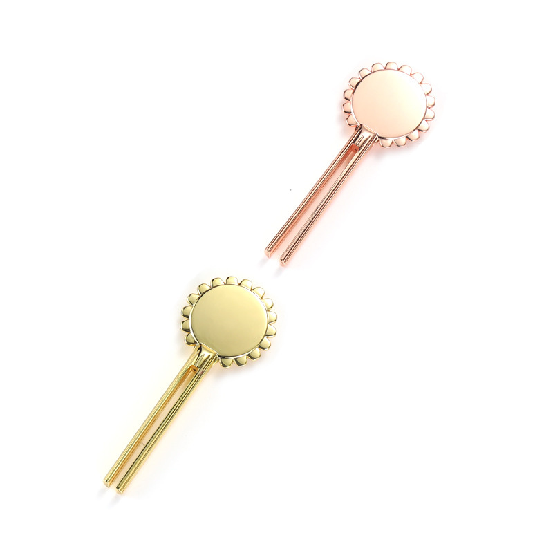 স্মাইলিং ফ্লাওয়ার আকৃতির জিঙ্ক অ্যালয় টিউব স্কুইজার স্মাইলিং ফ্লাওয়ার আকৃতির জিঙ্ক অ্যালয় টিউব স্কুইজার